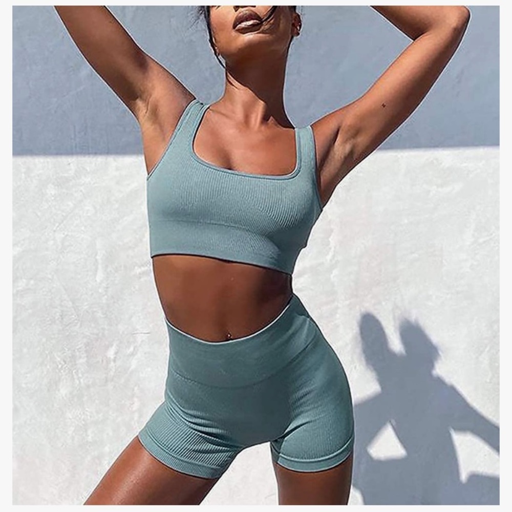 Ribbed Workout Set | Amazon | Turquoise